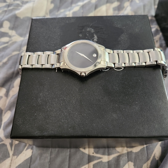 His and hers Movado watches - Picture 3 of 3